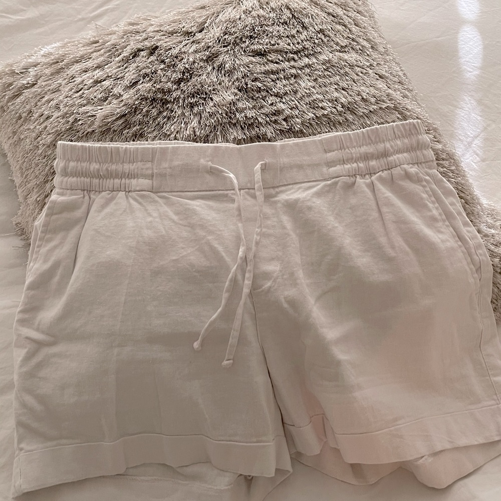NWOT Old Navy cargo shorts